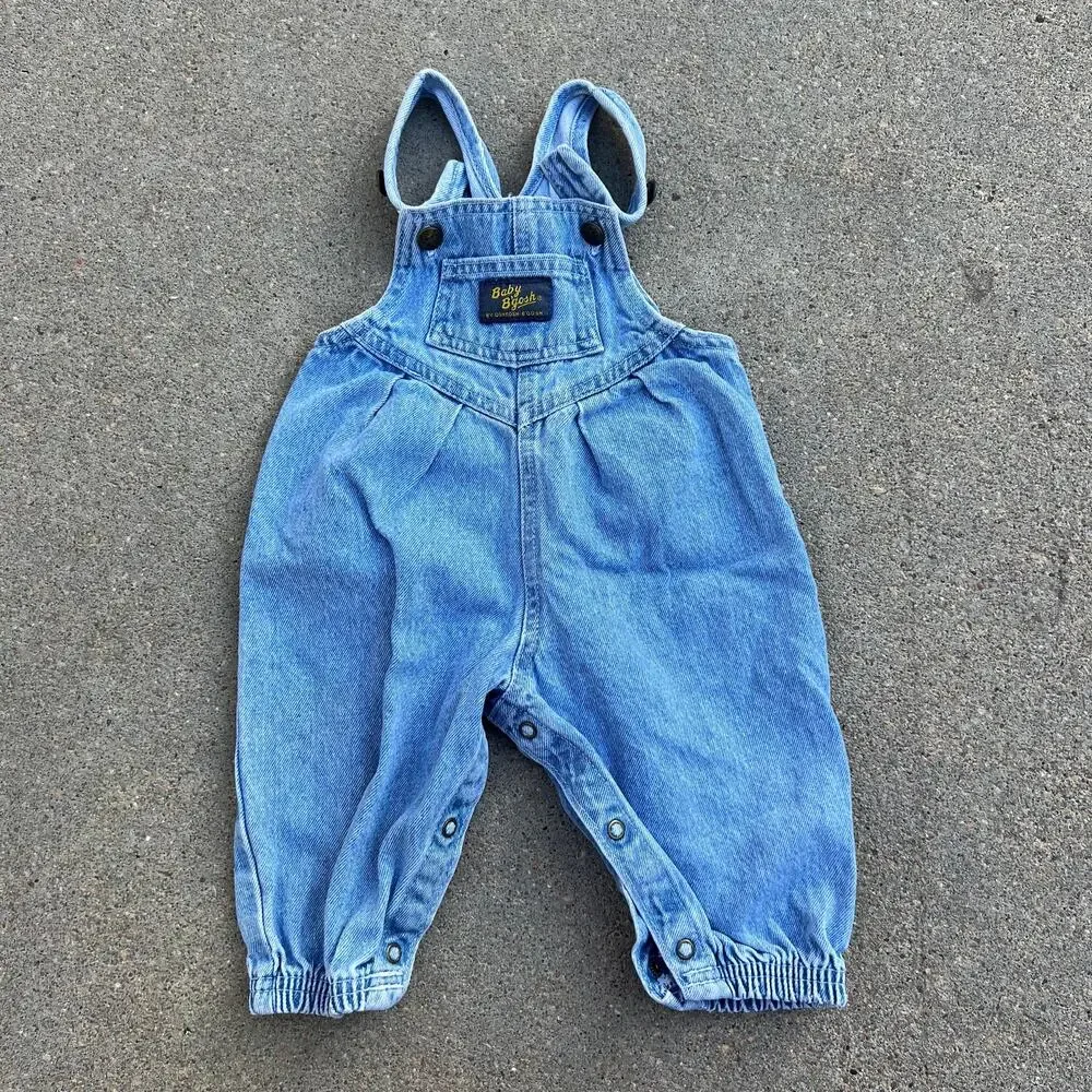 Oshkosh B’Gosh vestbak bubble hem v yoke overalls 6/9MO